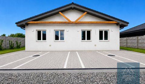 Eladó Családi ház, Családi ház, Ľadová, Senec, Szlovákia