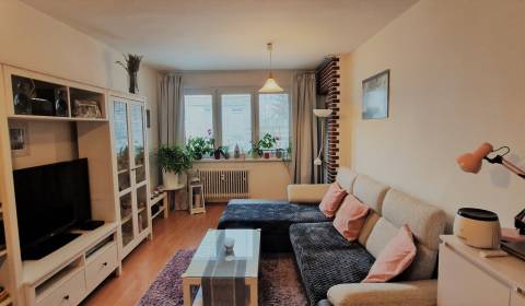 Eladó 3 szobás lakás, 3 szobás lakás, Karpatské námestie, Bratislava -