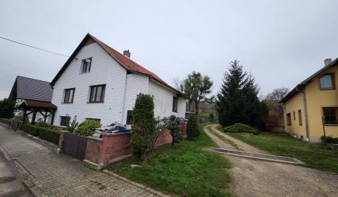 Eladó Családi ház, Családi ház, Nové Mesto nad Váhom, Szlovákia
