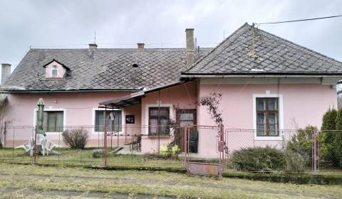 Eladó Családi ház, Családi ház, Turčianske Teplice, Szlovákia
