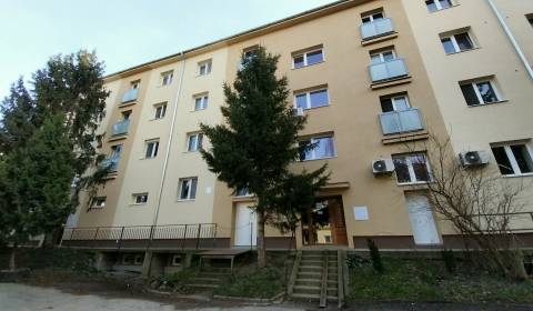 Eladó 2 szobás lakás, 2 szobás lakás, Hviezdoslavova, Senica, Szlováki