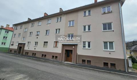 Eladó 2 szobás lakás, Rimavská Sobota, Szlovákia