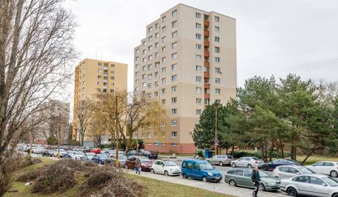 Eladó 3 szobás lakás, 3 szobás lakás, Romanova, Bratislava - Petržalka
