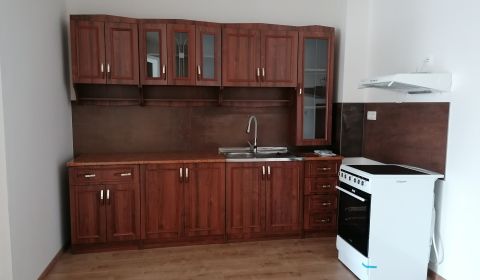 Kiadó 3 szobás lakás, 3 szobás lakás, Čadca, Szlovákia