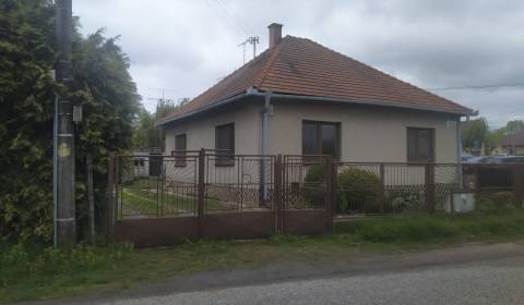 Eladó Családi ház, Családi ház, Olichov, Zlaté Moravce, Szlovákia