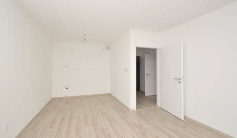 Eladó 2 szobás lakás, 2 szobás lakás, Mosonmagyaróvár, Magyarország