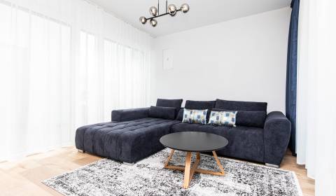 Kiadó 4 szobás lakás, 4 szobás lakás, Agátová, Senec, Szlovákia