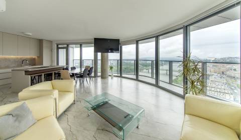 Kiadó 3 szobás lakás, 3 szobás lakás, Pribinova, Bratislava - Staré Me