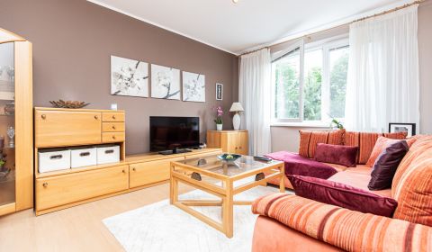 Kiadó 3 szobás lakás, 3 szobás lakás, Muškátová, Bratislava - Ružinov,
