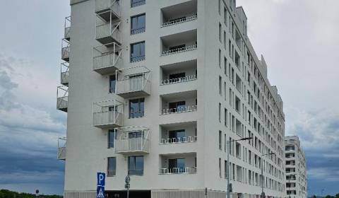 Eladó 3 szobás lakás, 3 szobás lakás, Labutia, Bratislava - Petržalka,