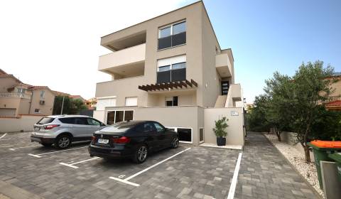 Eladó 3 szobás lakás, 3 szobás lakás, Vodice, Horvátország