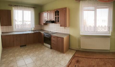 Eladó 3 szobás lakás, 3 szobás lakás, Lučenec, Szlovákia