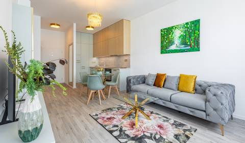 Kiadó 2 szobás lakás, 2 szobás lakás, Námestie 1.mája, Bratislava - St