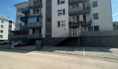 Kiadó 3 szobás lakás, 3 szobás lakás, Slavomírová, Pezinok, Szlovákia