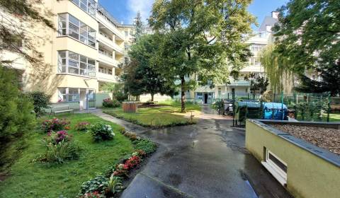 Kiadó 2 szobás lakás, 2 szobás lakás, Cintorínska, Bratislava - Staré 