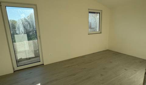 Eladó Családi ház, Családi ház, Nitra, Szlovákia