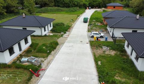 Eladó Családi ház, Családi ház, Piešťany, Szlovákia