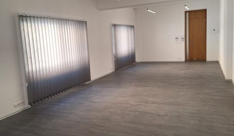 Kiadó Irodahelység, Irodahelység, Hlavná, Prešov, Szlovákia