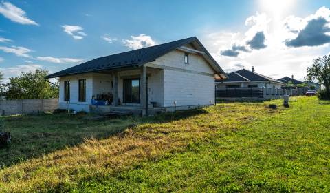 Eladó Családi ház, Családi ház, Košice-okolie, Szlovákia
