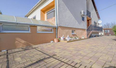 Eladó Családi ház, Családi ház, ., Dunajská Streda, Szlovákia