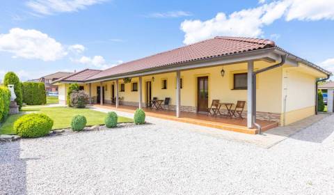 Eladó Szállodák és panziók, Szállodák és panziók, Dunajská Streda, Szl