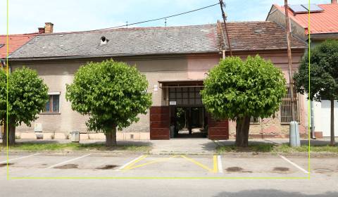 Eladó Épület, Épület, Komárno, Szlovákia