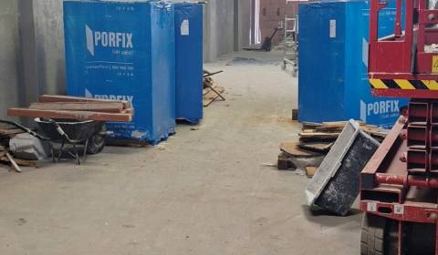 Kiadó Raktárak és ipari épületek, Raktárak és ipari épületek, Budovate