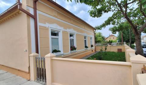 Eladó Családi ház, Családi ház, Komárno, Szlovákia