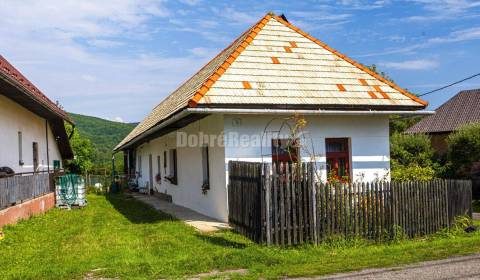 Eladó Családi ház, Családi ház, Žiar nad Hronom, Szlovákia