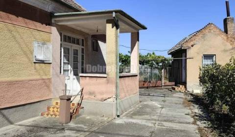 Eladó Családi ház, Családi ház, Dvory nad Žitavou, Nové Zámky, Szlovák