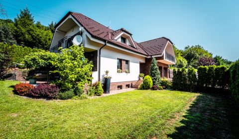Eladó Családi ház, Családi ház, Samoty, Púchov, Szlovákia