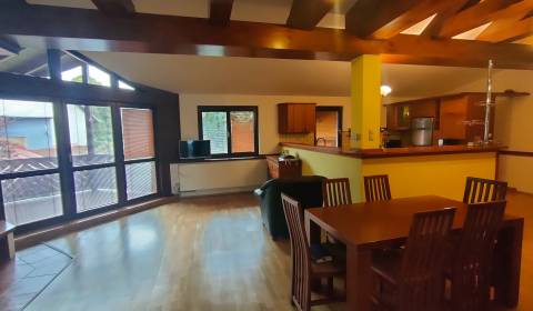 Eladó Családi ház, Családi ház, Kysucké Nové Mesto, Szlovákia