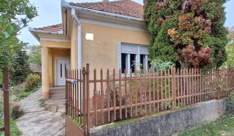 Eladó Családi ház, Családi ház, Komárno, Szlovákia