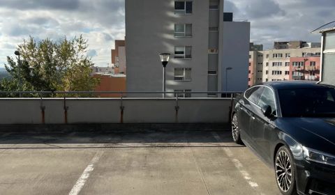 Kiadó Garázsok, Garázsok, Majerníkova, Bratislava - Karlova Ves, Szlov