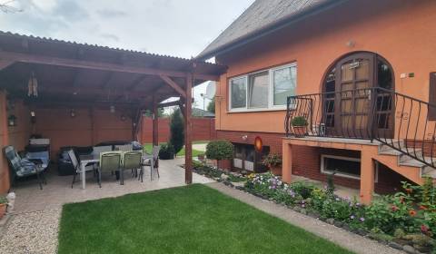 Eladó Családi ház, Családi ház, Nemocničná, Levice, Szlovákia
