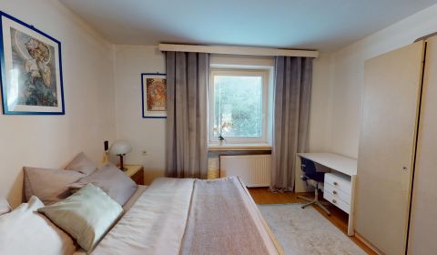 Eladó Családi ház, Családi ház, Hodžova, Trnava, Szlovákia