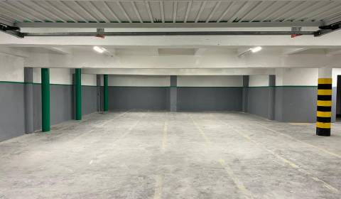 Kiadó Raktárak és ipari épületek, Raktárak és ipari épületek, Račiansk