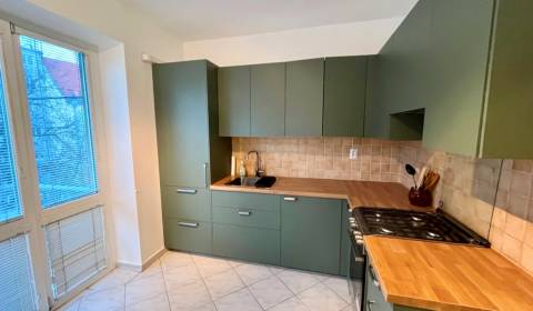 Kiadó 2 szobás lakás, 2 szobás lakás, Gajova, Bratislava - Staré Mesto