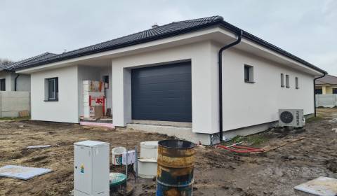 Eladó Családi ház, Családi ház, Komárno, Szlovákia