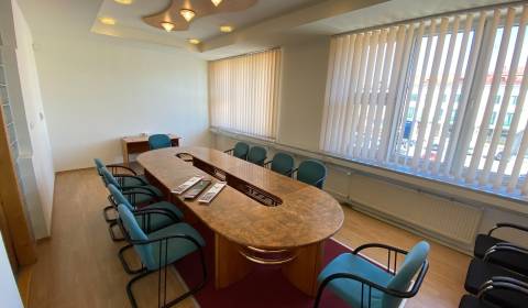 Kiadó Irodahelység, Irodahelység, Zvolen, Szlovákia