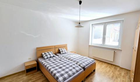 Eladó Családi ház, Családi ház, Hviezdoslavova, Piešťany, Szlovákia