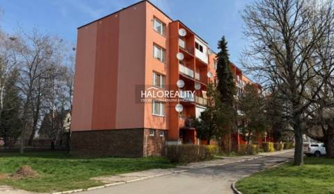Eladó 2 szobás lakás, Trebišov, Szlovákia