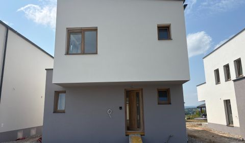 Eladó Családi ház, Családi ház, Prešov, Szlovákia