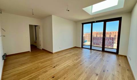 Eladó 2 szobás lakás, 2 szobás lakás, Košická, Bratislava - Ružinov, S