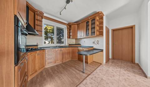 Eladó Családi ház, Családi ház, Poštová, Senec, Szlovákia