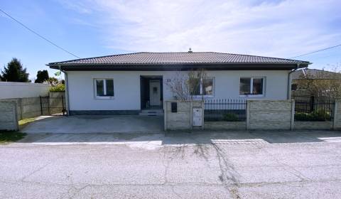 Eladó Családi ház, Családi ház, Dunajská Streda, Szlovákia