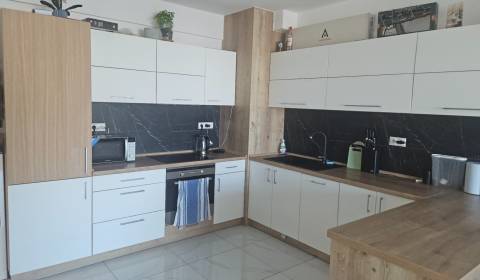 Eladó 2 szobás lakás, 2 szobás lakás, Námestie Matice slovenskej, Ilav