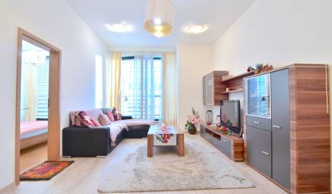 Kiadó 2 szobás lakás, 2 szobás lakás, Námestie slobody, Bratislava - S