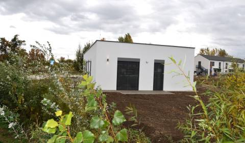 Eladó Családi ház, Családi ház, Kolibríková, Senec, Szlovákia