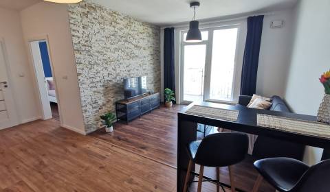 Kiadó 2 szobás lakás, 2 szobás lakás, Rusovská cesta, Bratislava - Pet
